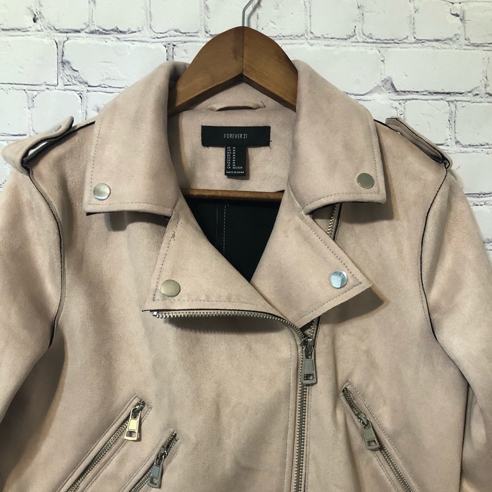 Forever 21 Pink faux suede jacket - Picture 3 of 13